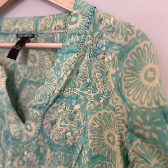 Lucky Brand Floral Embroidered Top Green Blue 3/4 Sleeve Small Cotton - Picture 3 of 5